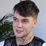 Fanúšička mi písala, že umiera. Keď som sa dozvedel pravdu, bol som znechutený episode thumbnail