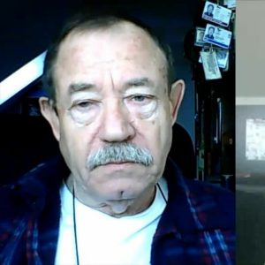 Komentátor Jefim Fištejn: Putin chce dostať Rusov tam, kde boli za Stalina