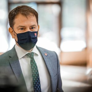 Verejnosť si môže vypočuť, ako to bolo. Vláda zverejnila záznam z rokovania o plošnom testovaní