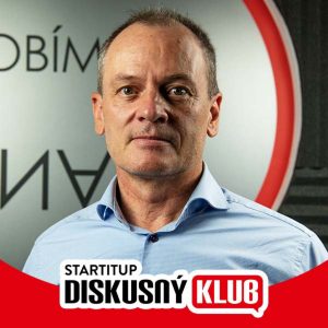 [Diskusný Klub] Tí, čo dnes váhajú, by sa pred rokom dali zaočkovať hneď, hovorí analytik Ivan Bošňák