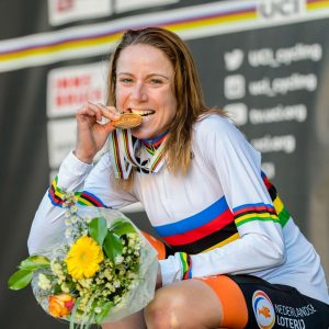 #239 Majsterka sveta Annemiek Van Vleuten: Nebojím sa pretekať, ale musíme byť opatrní