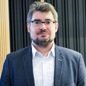 Tomas Strážay – Novela maďarského zákonníka práce siaha už aj na… (Braňo Závodský naživo)