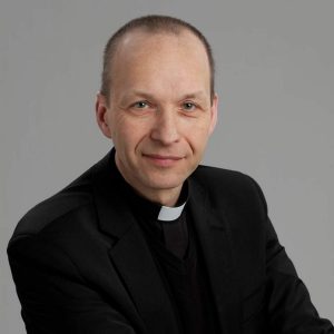 Spravovanie času – otec biskup Jozef Haľko