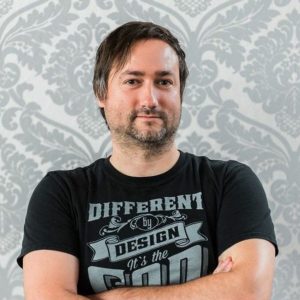 Pretlak informácií – Richard Štefák