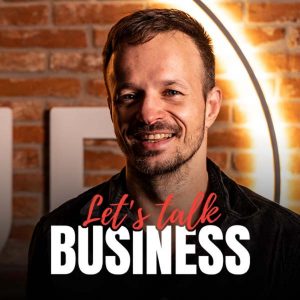 Slováci sú vrcholoví športovci v sedení, táto inovatívna stolička im zachráni zdravie [Let’s Talk Business]