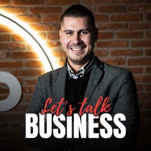 Cez Separov rum či Plačkovej čipsy až po atómové kryty. Toto je firma v pozadí influencerov [Let’s Talk Business]