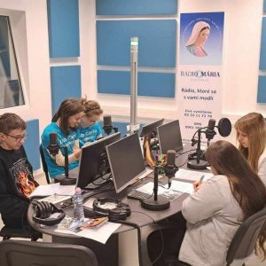 Klub Carlo 9. diel – Svätci a mladí