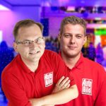 Sláva a úpadok autosalónov: Kedysi sa z nich vozili po strop plné kombíky materiálu, dnes nemajú čím zaujať episode thumbnail