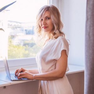 2. I SEE ME Jana Zemandl: „Porovnávanie robí veľkú zlobu pre naše prežívanie. Je veľmi dôležité zostať verná sama sebe a spoznávať, ako to mám ja.“
