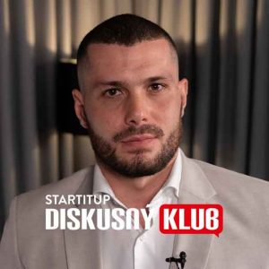 Glück: To, že bol spáchaný atentát na hodnoty, ktoré prezentoval R. Fica, nás musí len zomknúť [Diskusný klub]