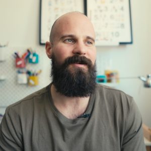 Táto psychologická ilúzia ti kradne slobodu. Toto video ti ju vráti!