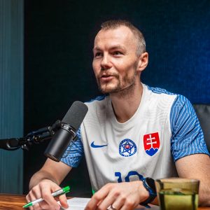Je hrotový útočník ohrozený druh? Hľadá ho Slovensko, Španielsko aj Arsenal