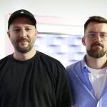 Aj vieme, že nám obrazovky nerobia dobre, aj sa od nich nedokážeme odpojiť episode thumbnail
