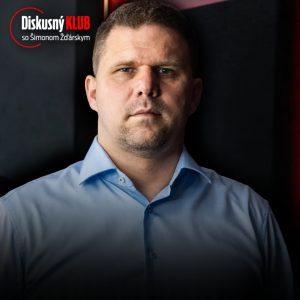 Exstarosta Petržalky Hrčka: Vallova električka mešká už 2,5 roka – videli ste, že by odstupoval?