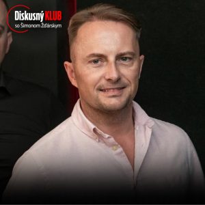Řádek: Pellegrini sa po vojenskom výcviku vyzerá skôr na prezidenta vojny než mieru!