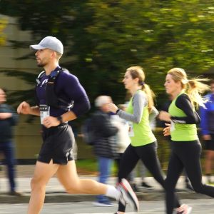 6: Môj prvý maratón (3:43) km po km – recap