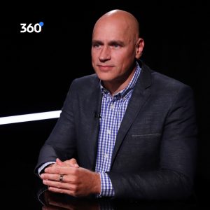 Ekonóm J. Karpiš: „Čaká nás recesia a nezamestnanosť. Pred bankrotom by nás ale zachránila Európska centrálna banka“