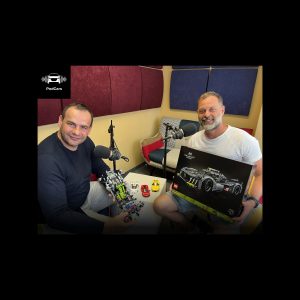 Značky LEGO a PEUGEOT sa spojili. Vznikol unikátny model 9×8 24 h Le Mans Hybrid Hypercar!