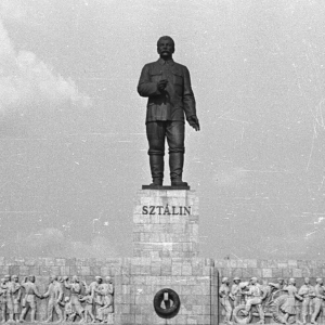 .konfrontácie: Stav obliehania; sloboda v globálnej defenzíve .konfrontácie: Stav obliehania; sloboda v globálnej defenzíve