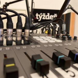 Týždeň s .týždňom: Čo znamenajú styky Lajčáka s Epsteinom a prečo Fico nevidí, že Putin nechce mier