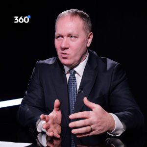 R. Vašečka: “Konzervatívne strany by mali vytvoriť volebný blok. Poverenie zostaviť vládu by tak nemusel dostať M. Šimečka”