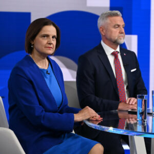 Na telo (11. 5.): Tibor Gašpar (Smer-SD) a Mária Kolíková (SaS)