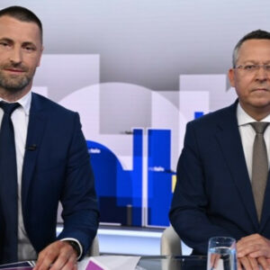 Na telo (29. 6.): Ladislav Kamenický (Smer-SD) a Marián Viskupič (SaS)