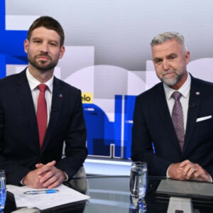 Na telo (7. 9.): Tibor Gašpar (Smer-SD) a Michal Šimečka (PS)