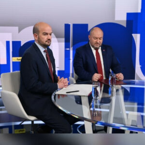 Na telo (9. 11.): Rudolf Huliak (Strana Vidieka) a Martin Dubéci (PS)