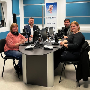 Ostrov pomoci – nádej pre človeka v núdzi – núdzi – Mgr. Lukáš Haizer, MBA, riaditeľ a PhDr. Zdena Telgárska Ďuricová